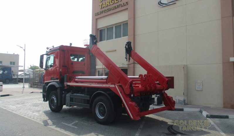 Mercedes Arocs 1832 4×2 Skip Loader 2015 full